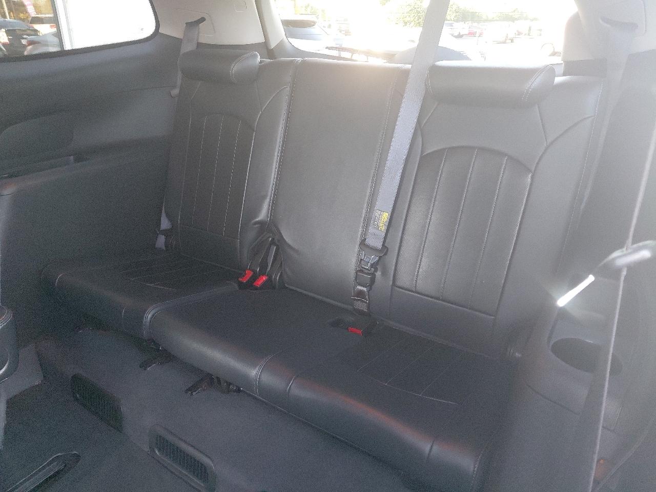 Buick Enclave AWD 4dr Premium 2013