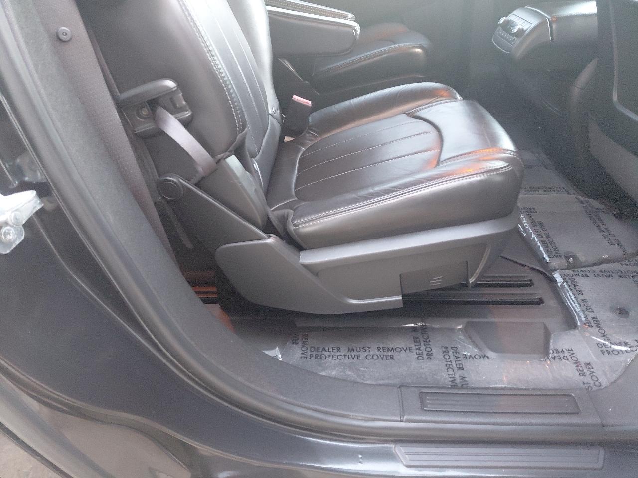 Buick Enclave AWD 4dr Premium 2013