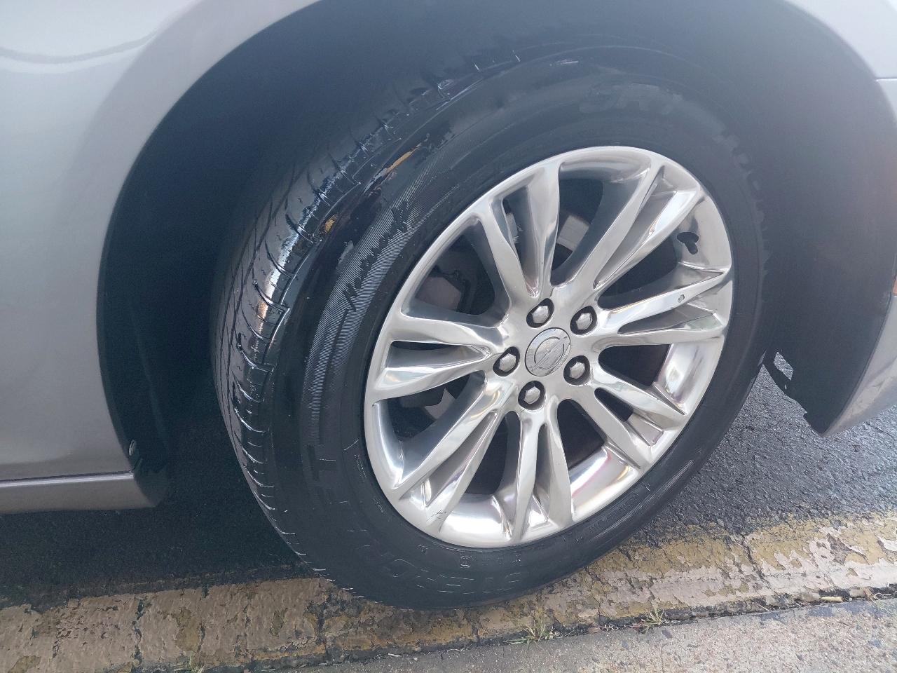 Chrysler 300 4dr Sdn 300C RWD 2016