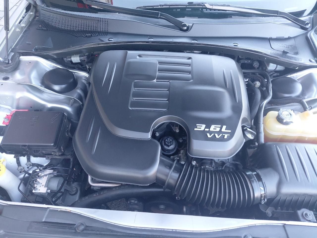 Chrysler 300 4dr Sdn 300C RWD 2016