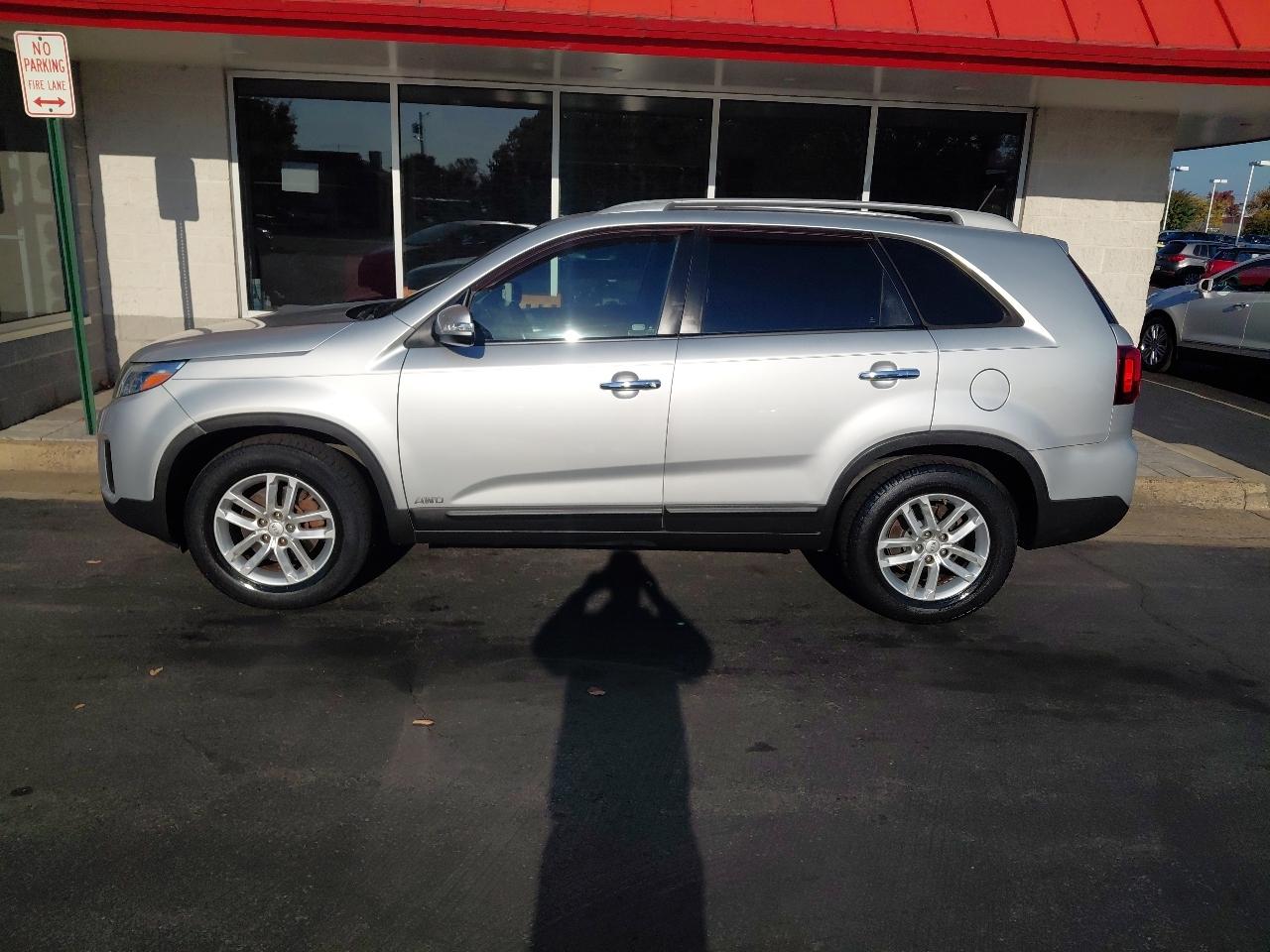 Kia Sorento AWD 4dr V6 LX 2015
