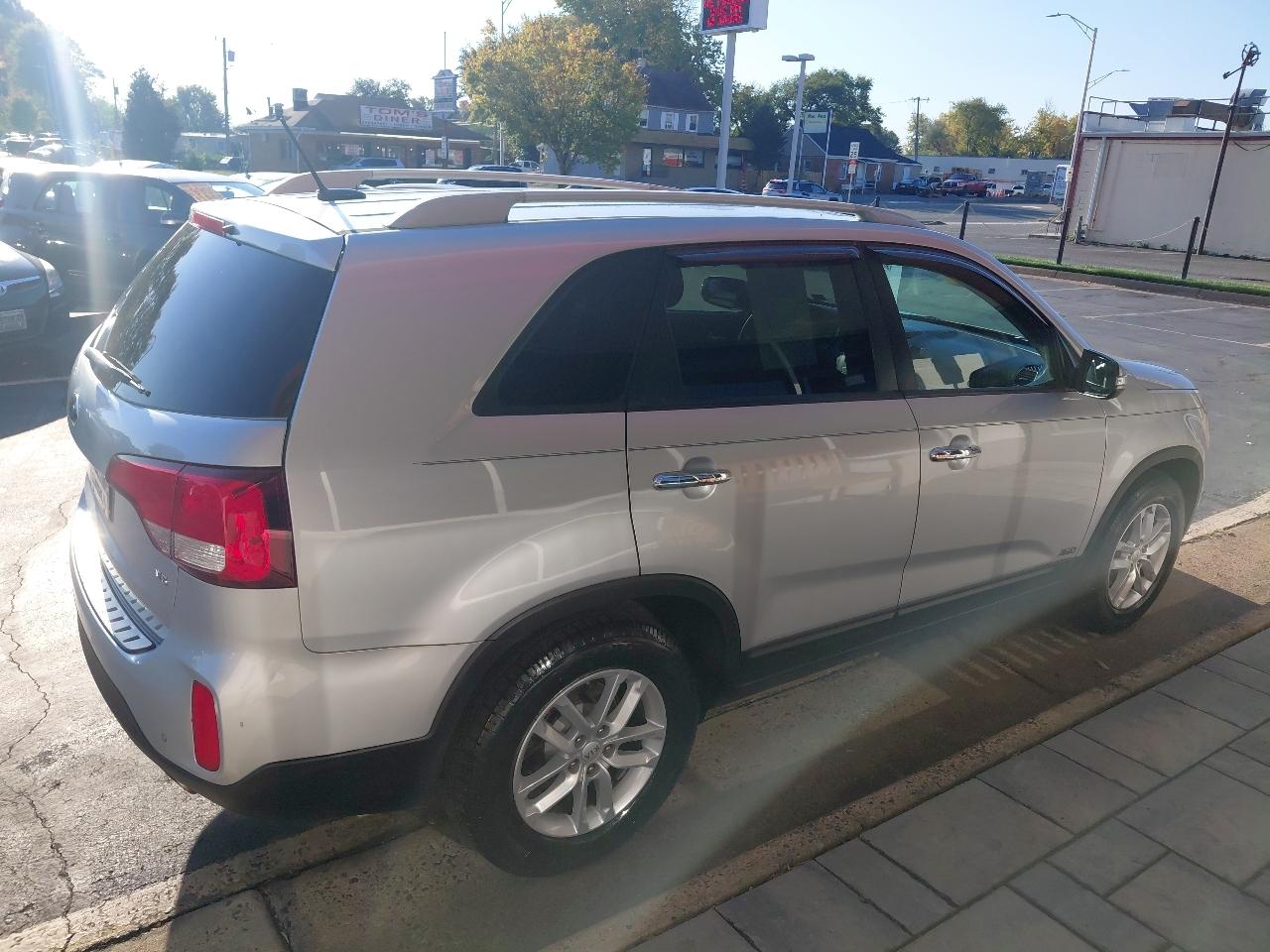 Kia Sorento AWD 4dr V6 LX 2015