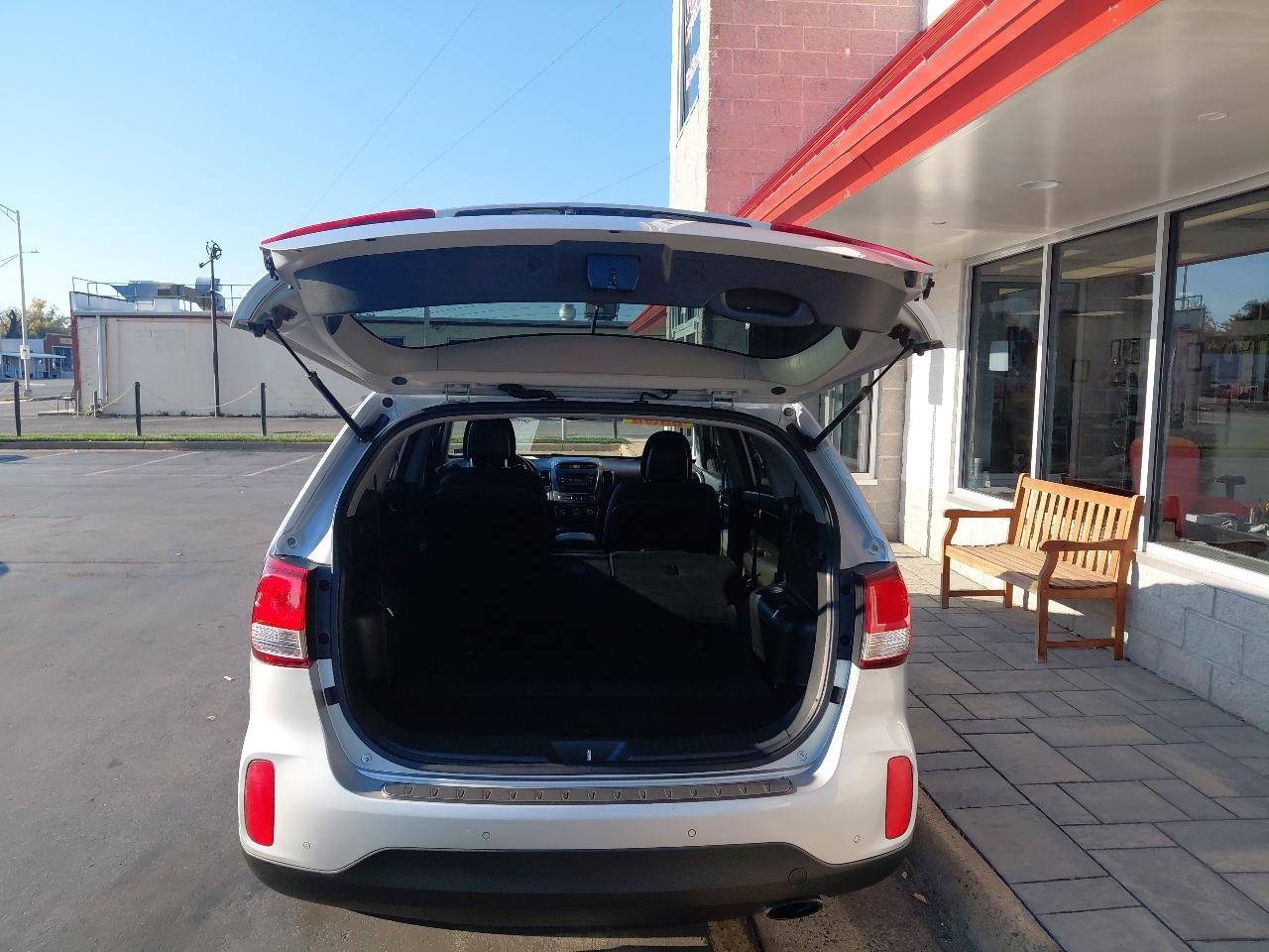 Kia Sorento AWD 4dr V6 LX 2015