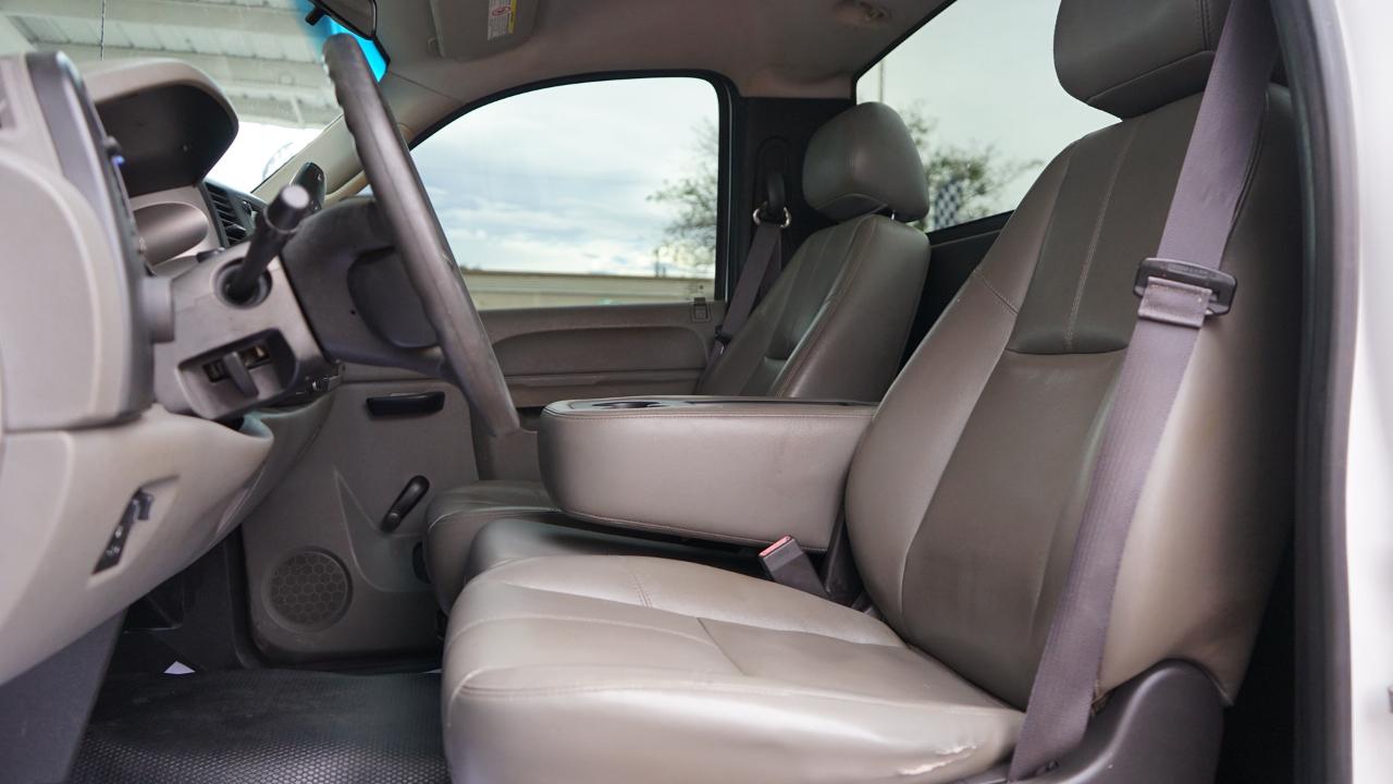 Chevrolet Silverado 2500HD Work Truck Long Box 2WD 2013