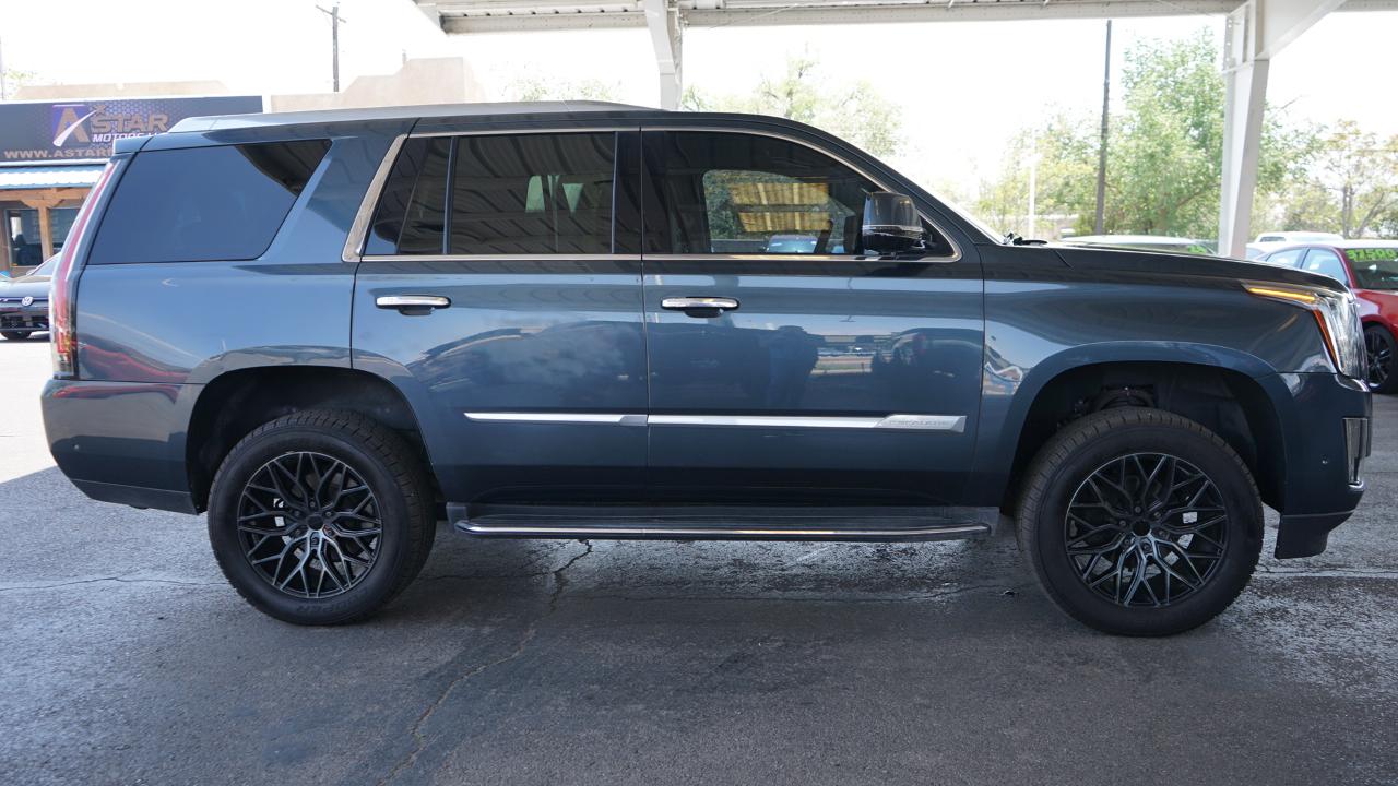 Cadillac Escalade Luxury 2WD 2020