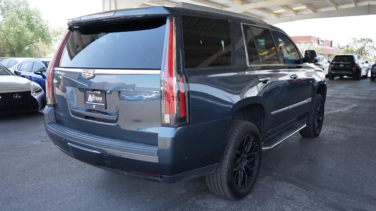 Cadillac Escalade Luxury 2WD 2020