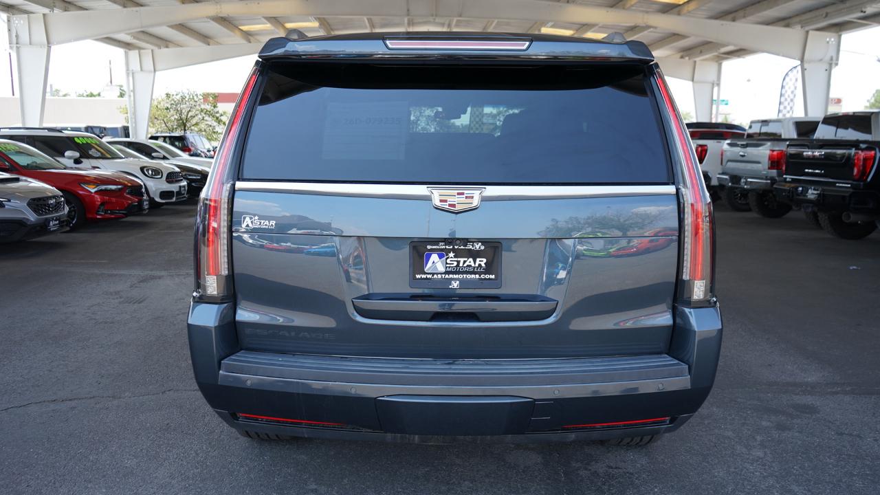 Cadillac Escalade Luxury 2WD 2020