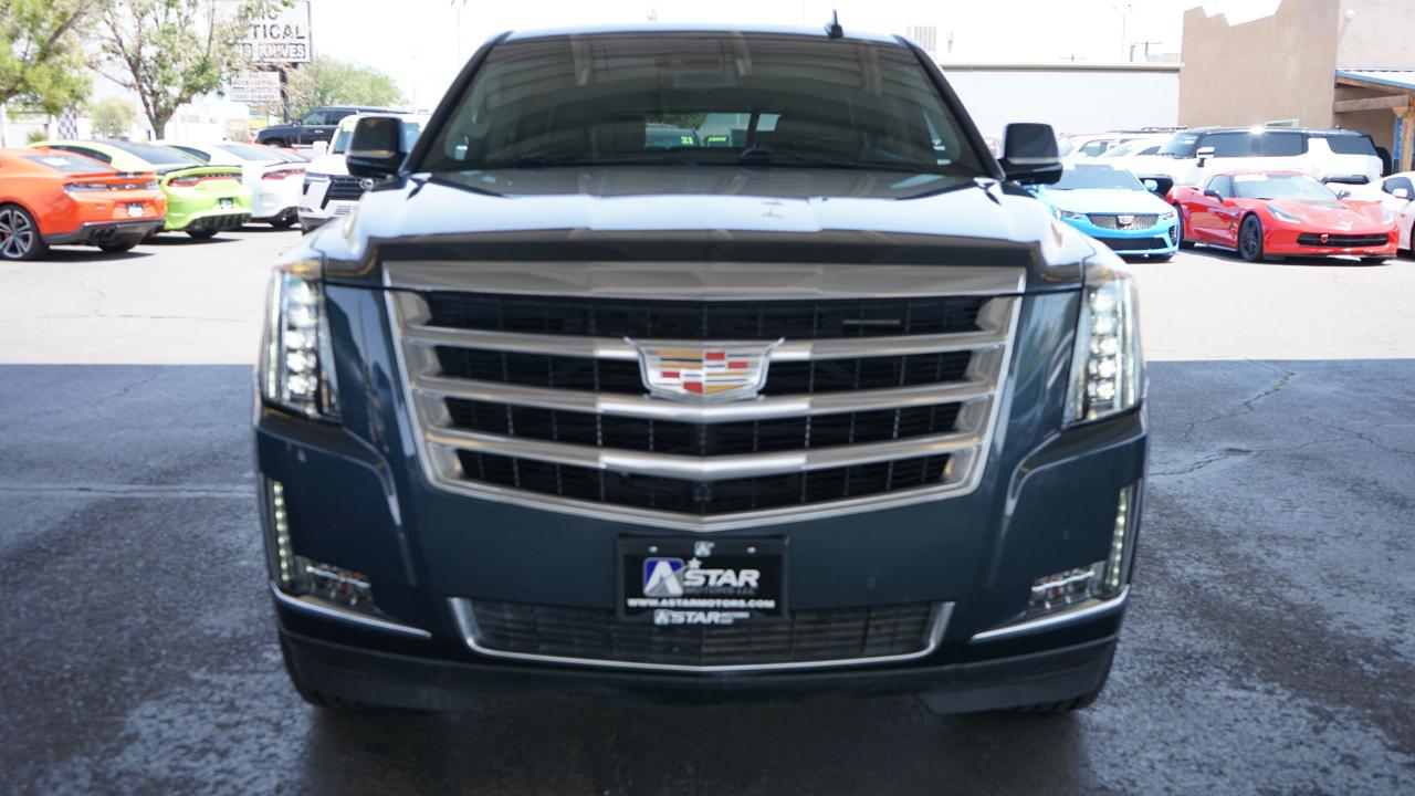 Cadillac Escalade Luxury 2WD 2020