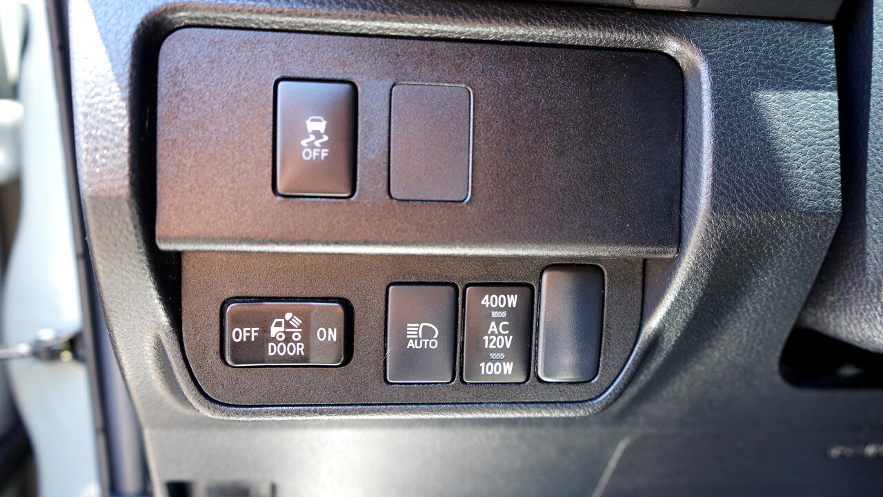 2023 Toyota Tacoma SR5 Double Cab Long Bed V6 4x4 photo 11