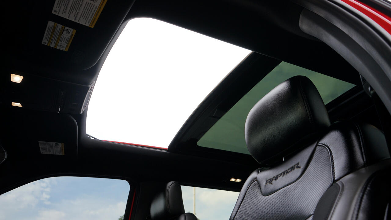 2019 Ford F-150 Raptor photo 22
