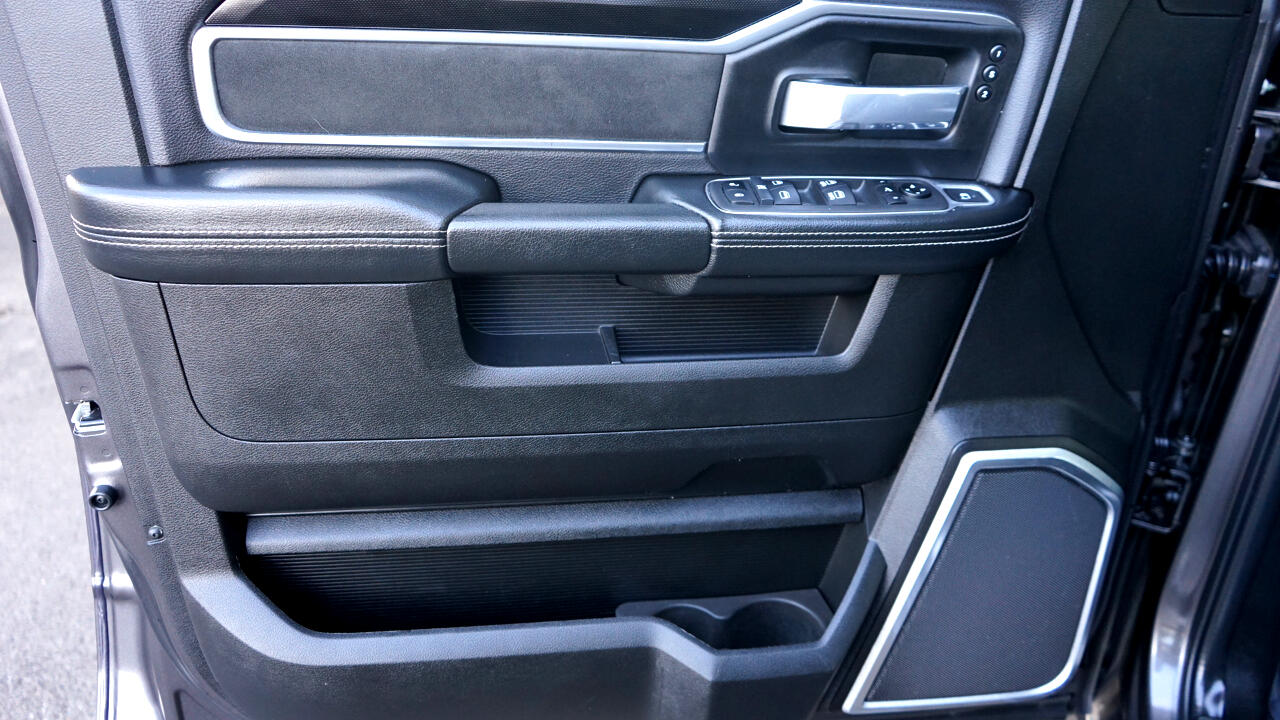 RAM 2500 Laramie Crew Cab SWB 4WD 2021 RAM 2500 Laramie Crew Cab SWB 4WD 2021