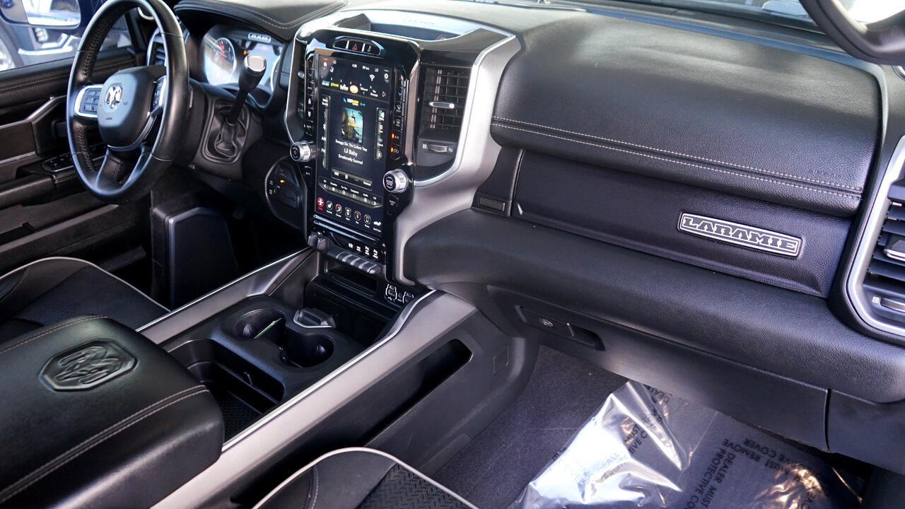 RAM 2500 Laramie Crew Cab SWB 4WD 2021 RAM 2500 Laramie Crew Cab SWB 4WD 2021