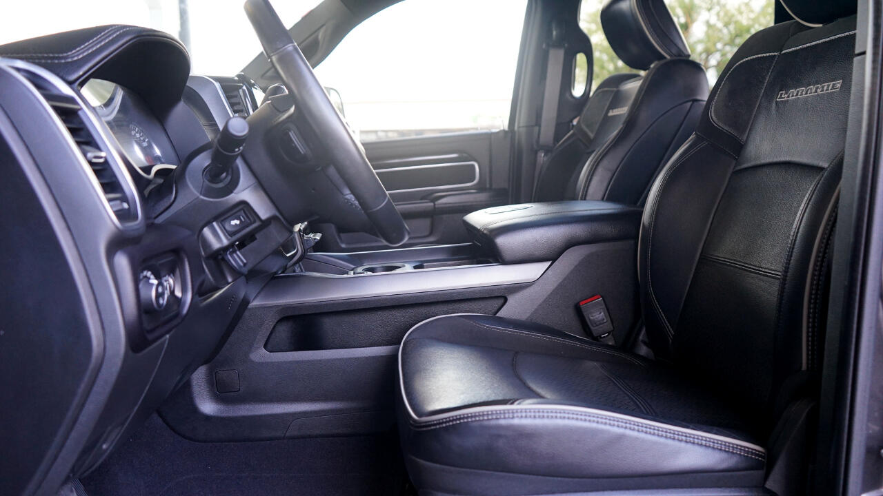 RAM 2500 Laramie Crew Cab SWB 4WD 2021 RAM 2500 Laramie Crew Cab SWB 4WD 2021