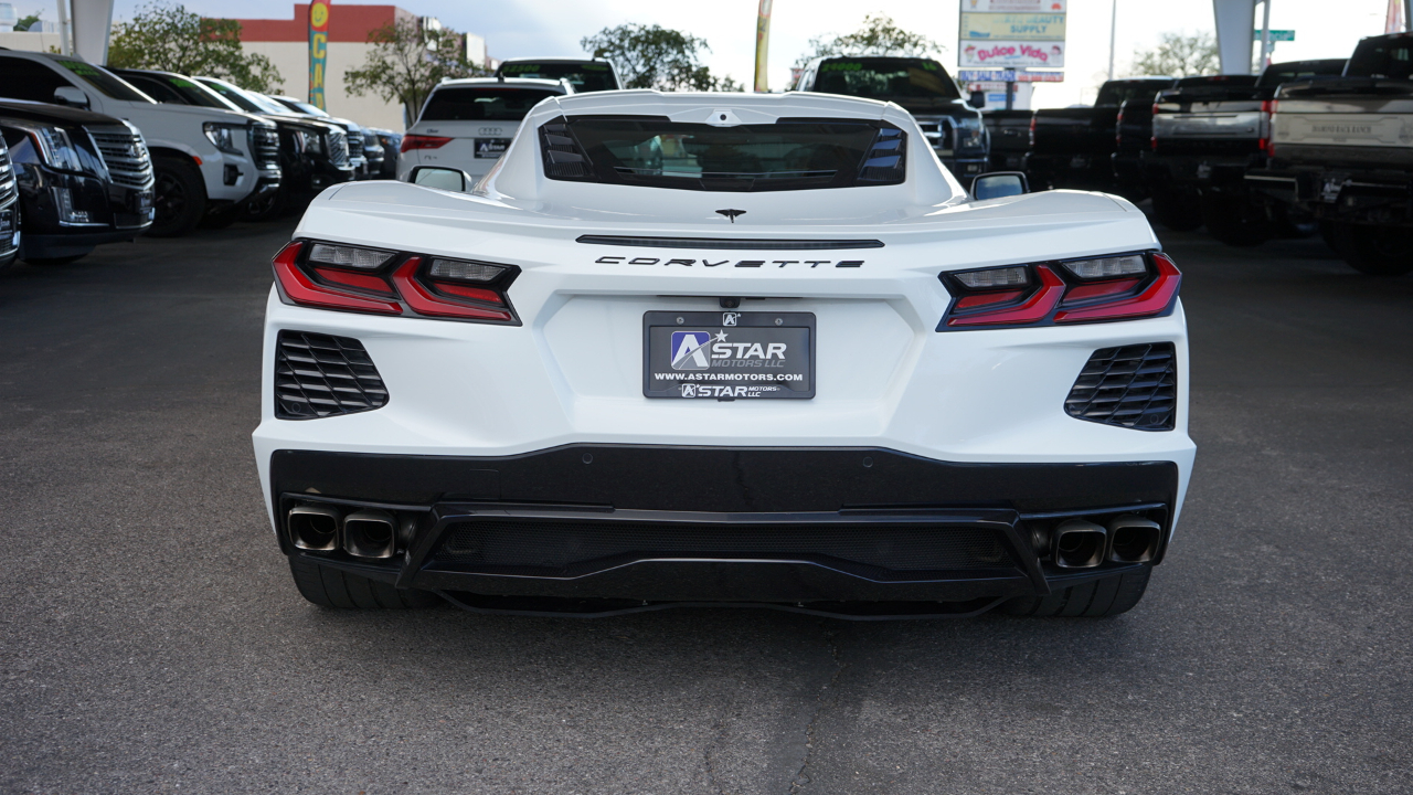 2021 Chevrolet Corvette 2LT Coupe photo 3