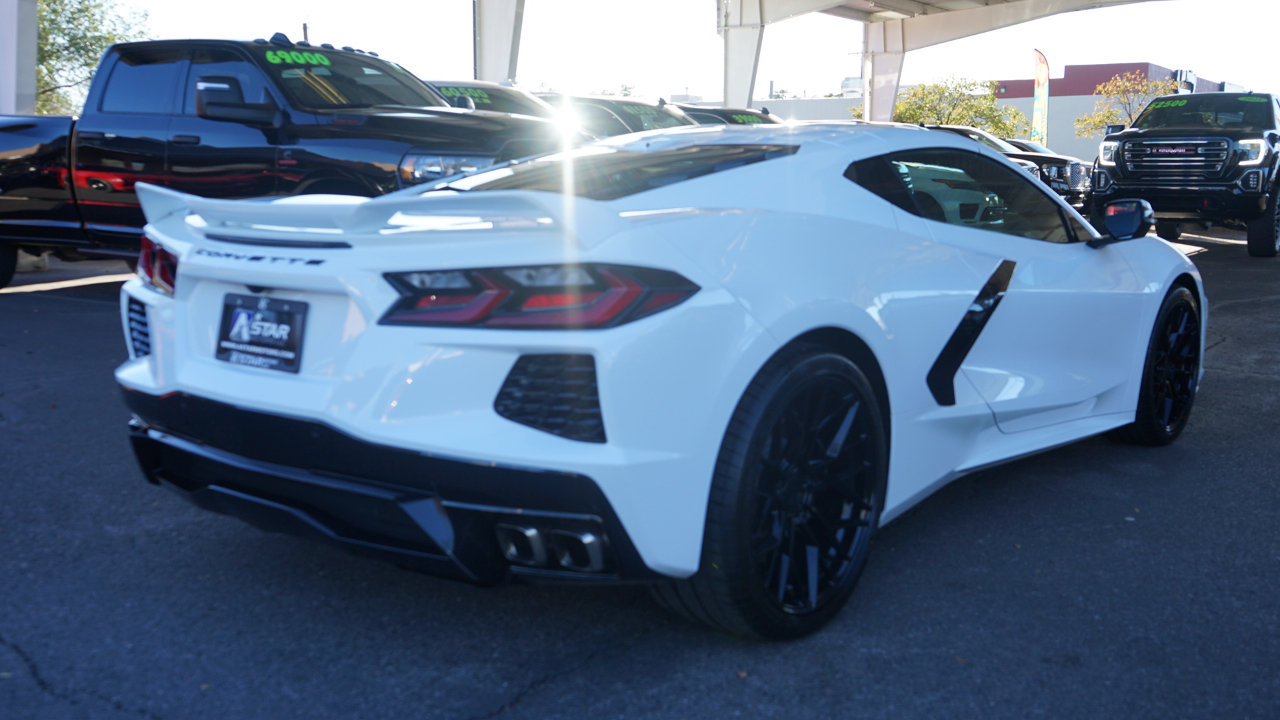 Chevrolet Corvette 2LT Coupe 2021 Chevrolet Corvette 2LT Coupe 2021