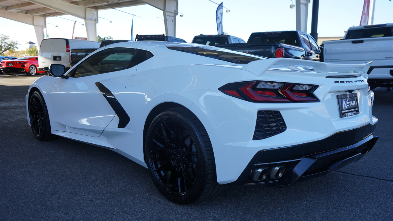 Chevrolet Corvette 2LT Coupe 2021 Chevrolet Corvette 2LT Coupe 2021