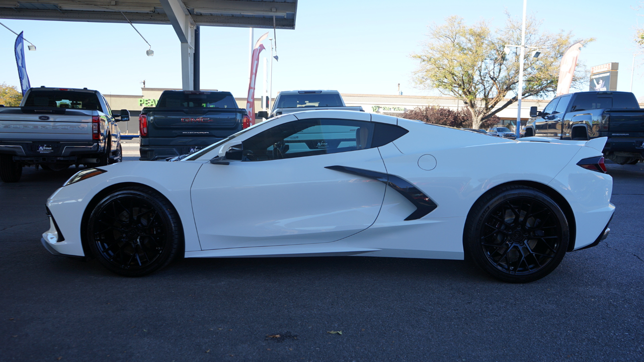 Chevrolet Corvette 2LT Coupe 2021 Chevrolet Corvette 2LT Coupe 2021