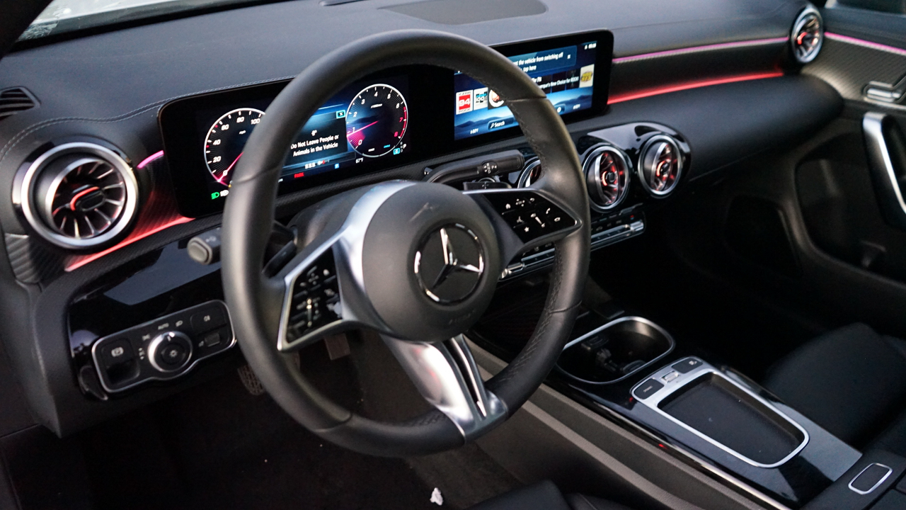 2025 Mercedes Benz CLA 250 photo 3