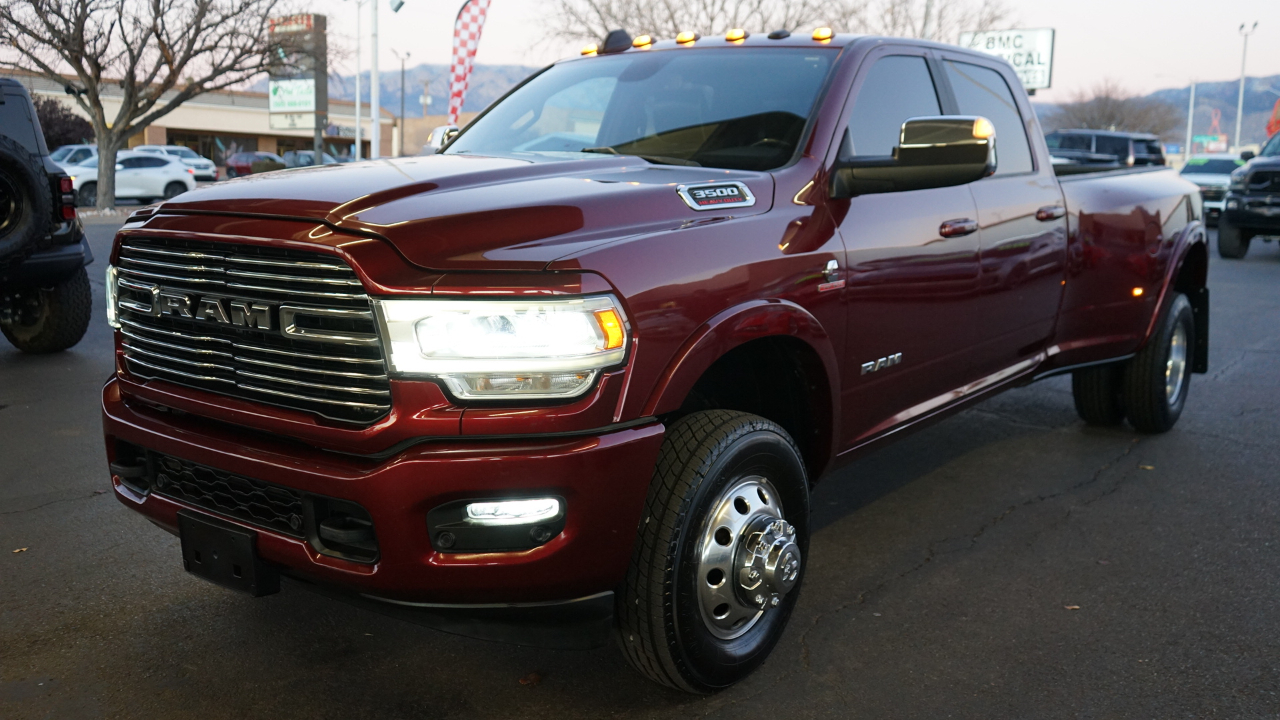 RAM 3500 Laramie Crew Cab LWB 4WD DRW 2022