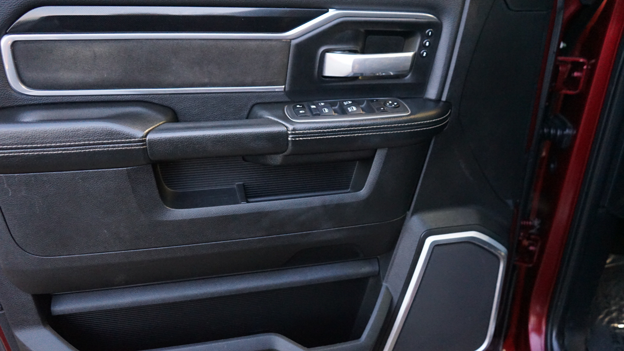 RAM 3500 Laramie Crew Cab LWB 4WD DRW 2022