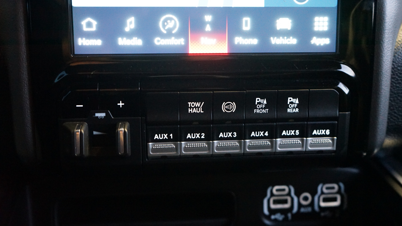 RAM 3500 Laramie Crew Cab LWB 4WD DRW 2022