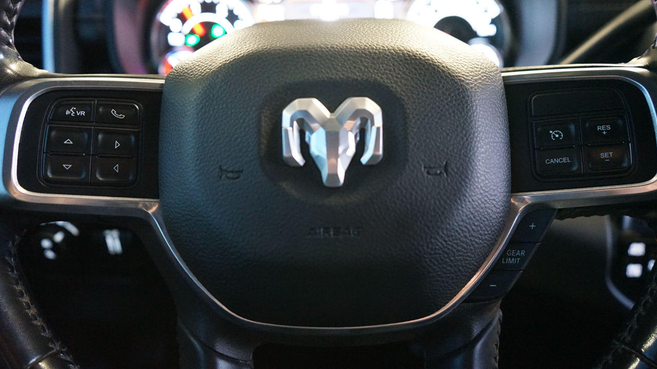 RAM 3500 Laramie Crew Cab LWB 4WD DRW 2022