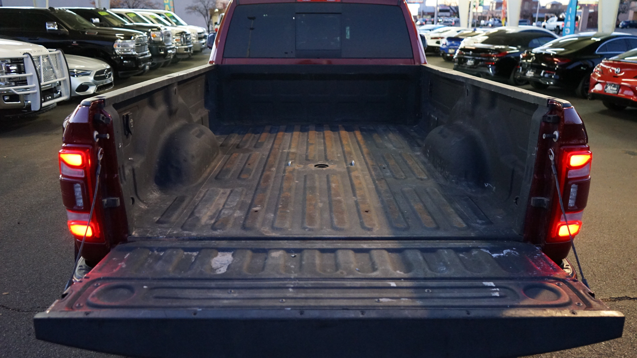 RAM 3500 Laramie Crew Cab LWB 4WD DRW 2022