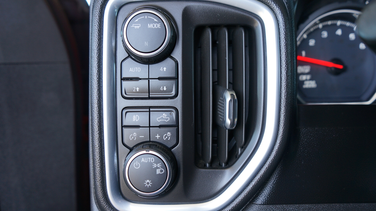 Chevrolet Silverado 1500 RST Crew Cab 4WD 2020