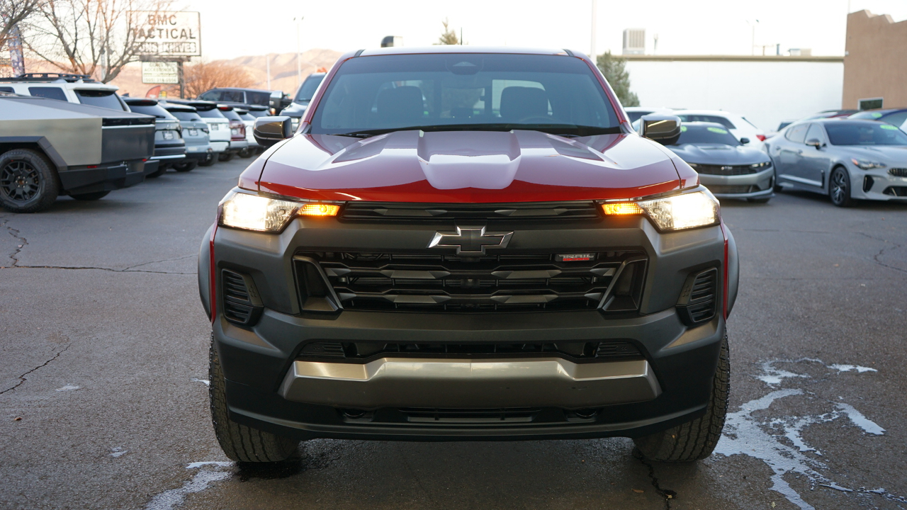 Chevrolet Colorado Trail Boss Crew Cab 4WD 2025