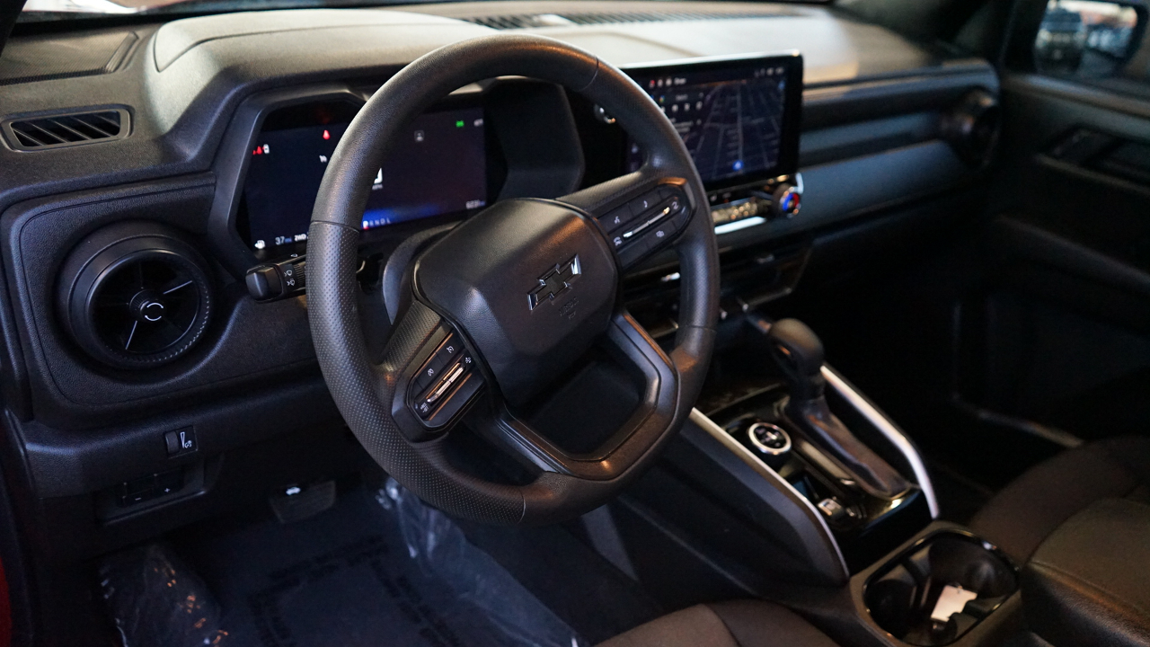 Chevrolet Colorado Trail Boss Crew Cab 4WD 2025