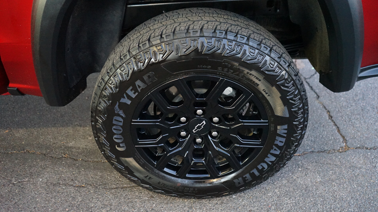 Chevrolet Colorado Trail Boss Crew Cab 4WD 2025