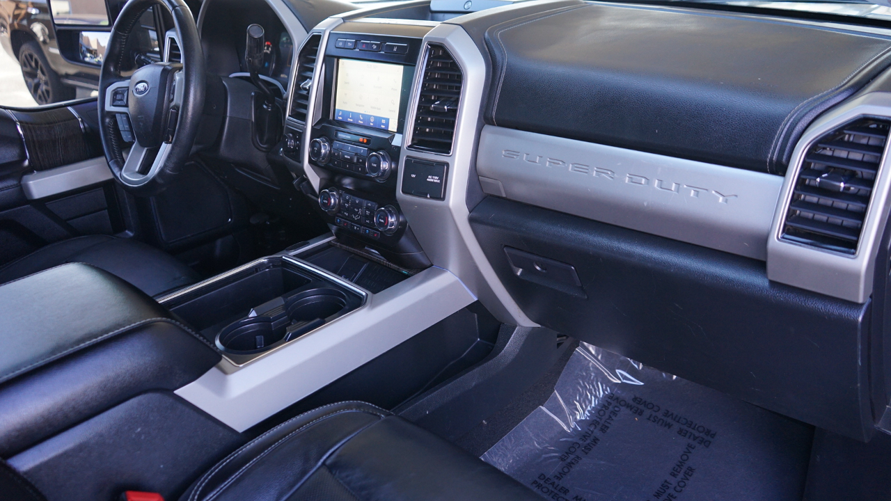 Ford F-250 SD Platinum Crew Cab 4WD 2020