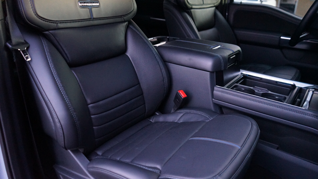 Ford Super Duty F-350 DRW Platinum 4WD Crew Cab 8' Box 2026