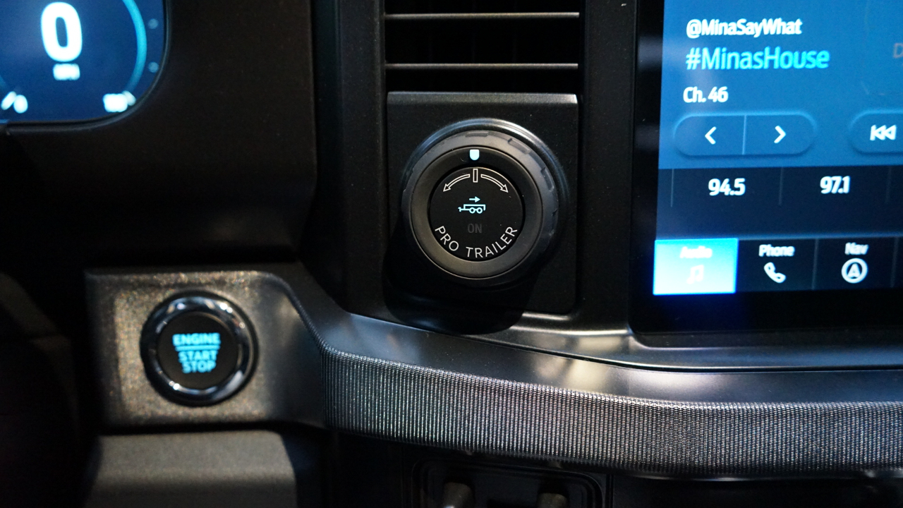 Ford Super Duty F-350 DRW Platinum 4WD Crew Cab 8' Box 2026