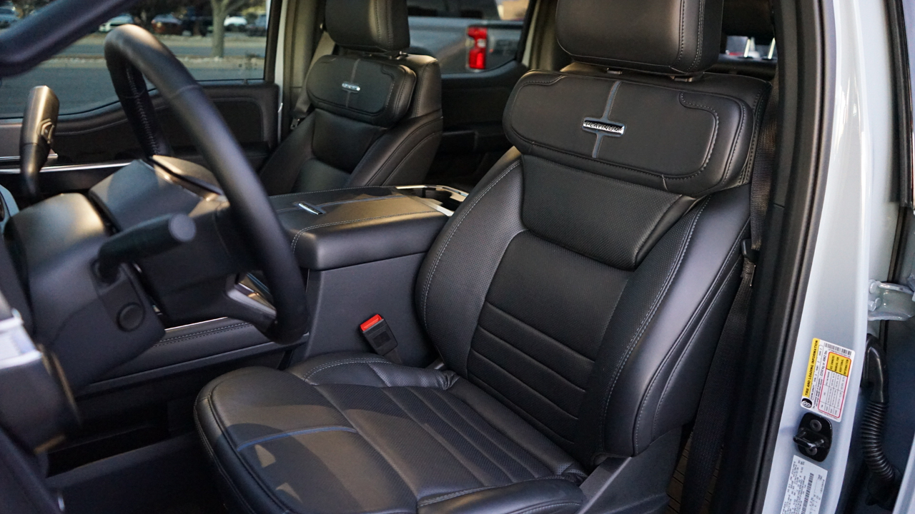 Ford Super Duty F-350 DRW Platinum 4WD Crew Cab 8' Box 2026