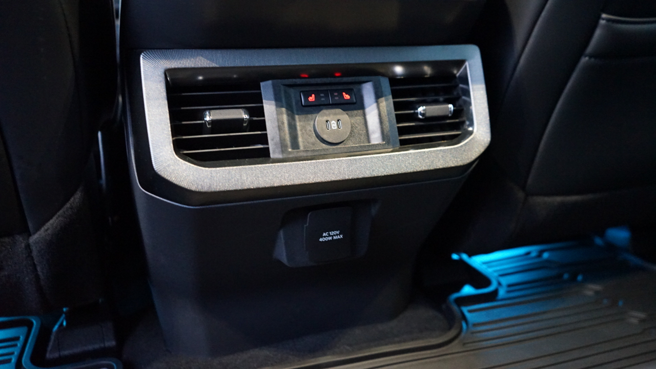 Ford Super Duty F-350 DRW Platinum 4WD Crew Cab 8' Box 2026