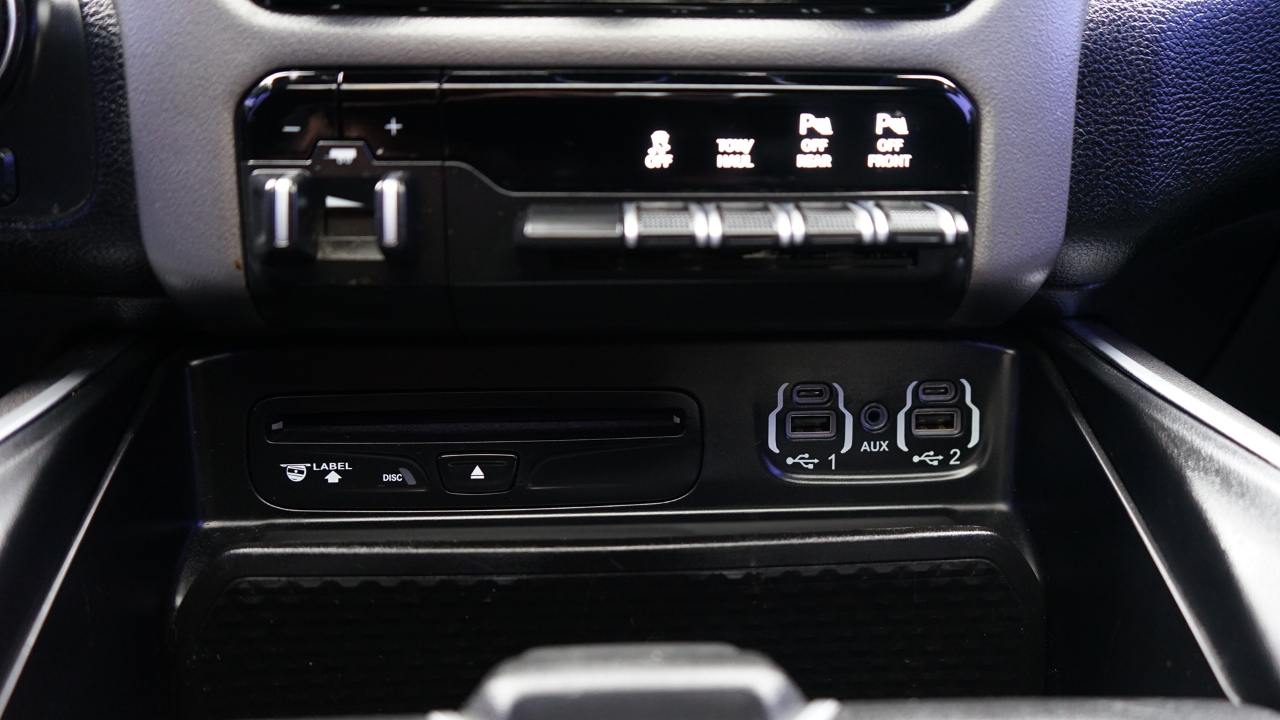 RAM 1500 Big Horn Crew Cab LWB 4WD 2019