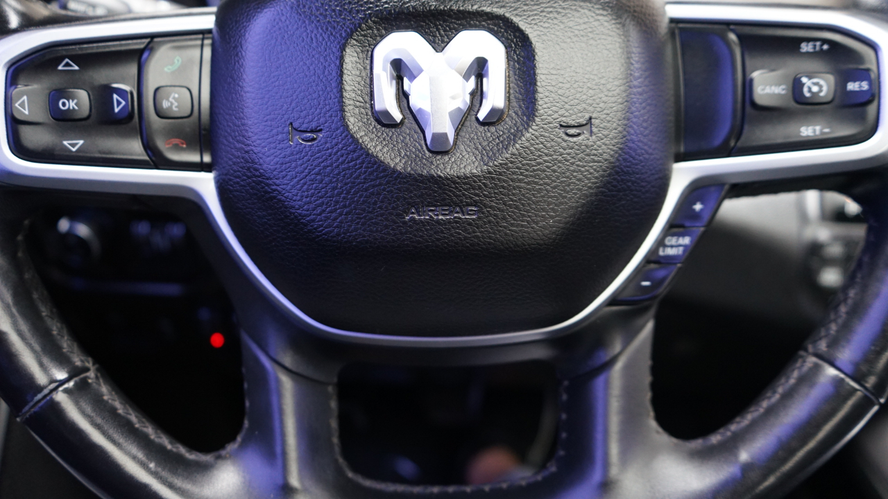 RAM 1500 Big Horn Crew Cab LWB 4WD 2019