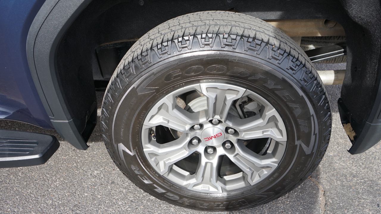 GMC Sierra 1500 Limited SLT Crew Cab Short Box 4WD 2022