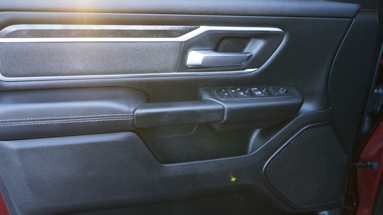 RAM 1500 Big Horn Quad Cab 4WD 2020