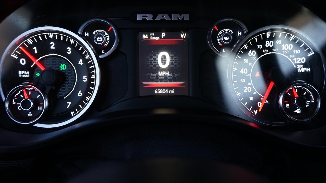 RAM 1500 Big Horn Quad Cab 4WD 2020