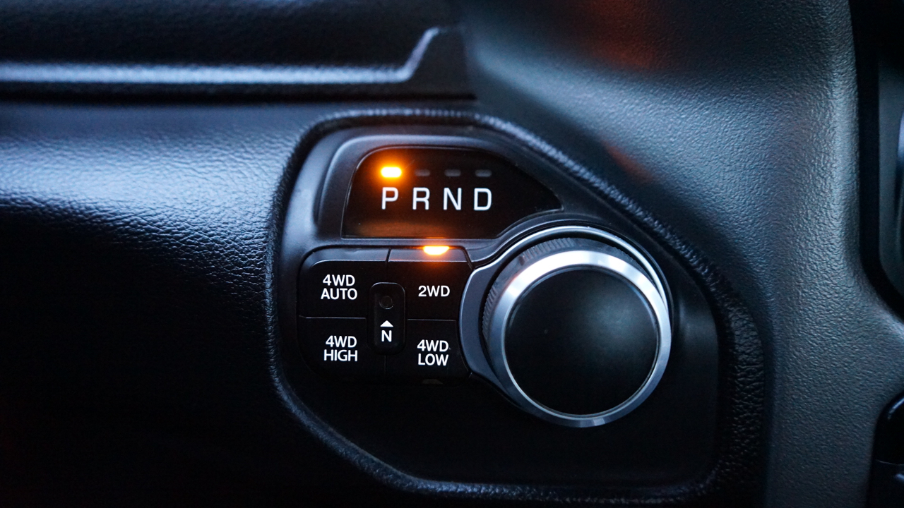 RAM 1500 Big Horn Quad Cab 4WD 2020