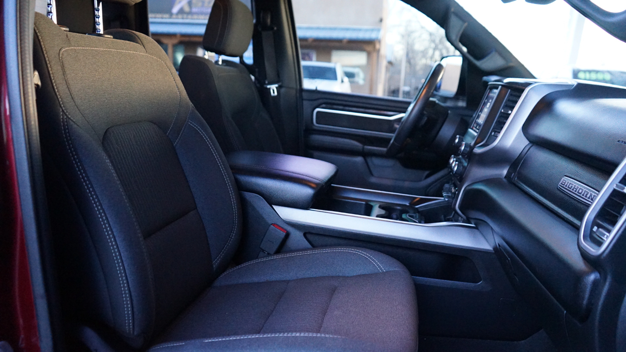 RAM 1500 Big Horn Quad Cab 4WD 2020