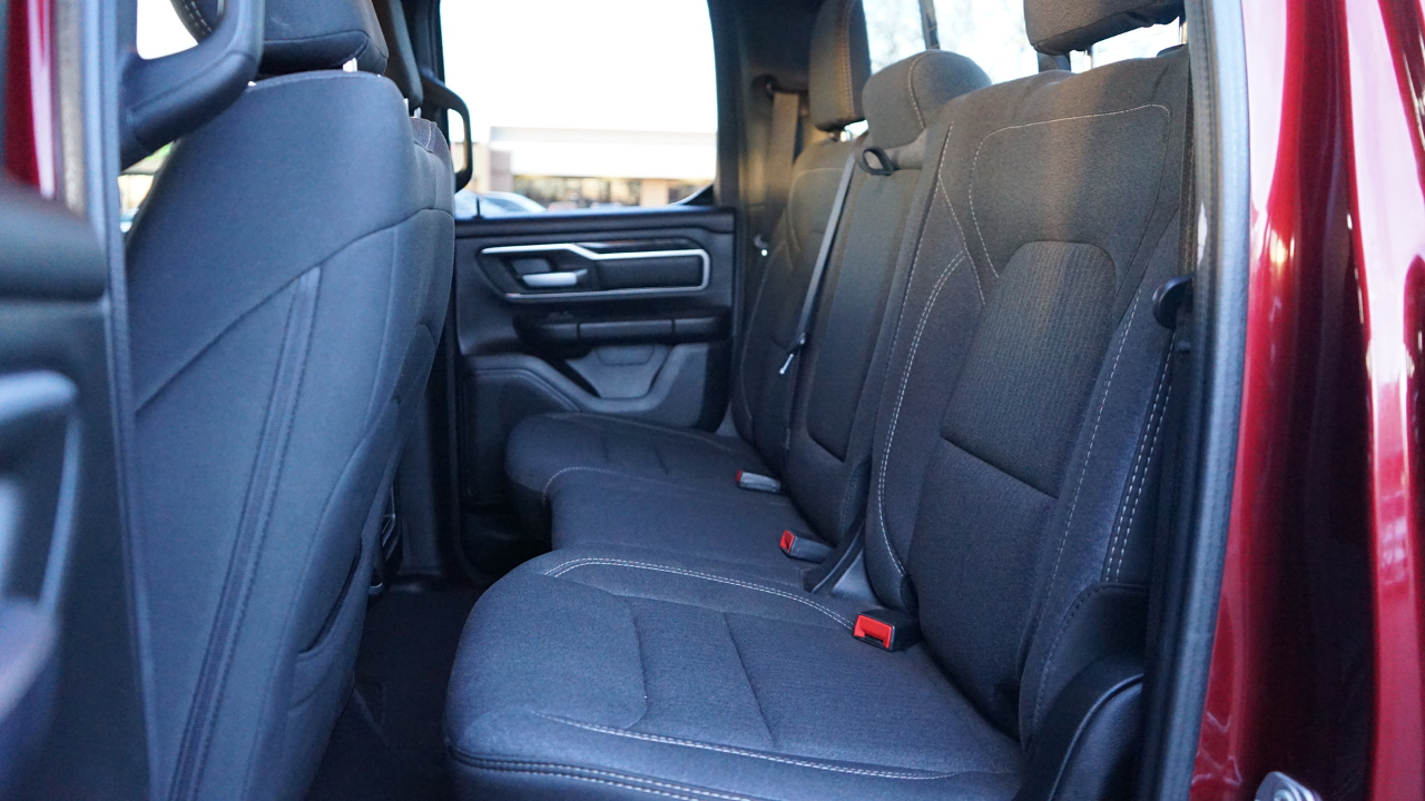 RAM 1500 Big Horn Quad Cab 4WD 2020