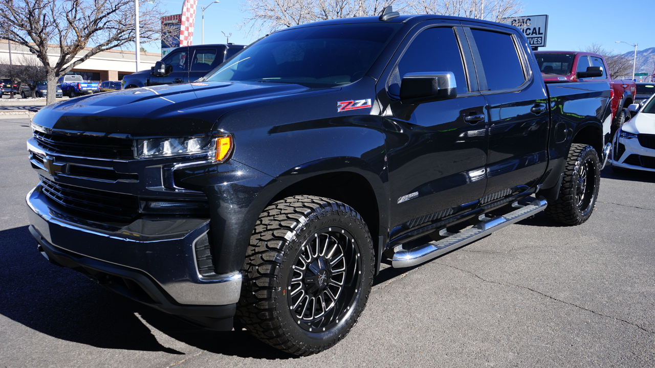 Chevrolet Silverado 1500 LT Crew Cab 4WD 2021
