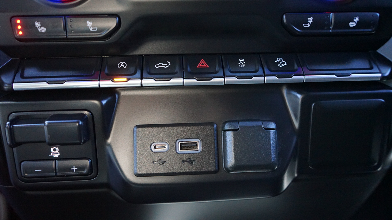 Chevrolet Silverado 1500 LT Crew Cab 4WD 2021