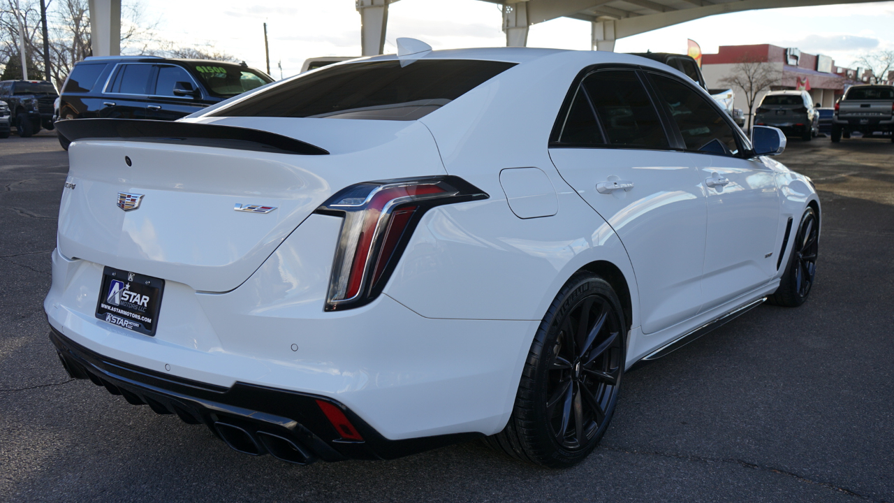 Cadillac CT4-V Blackwing Base 2022