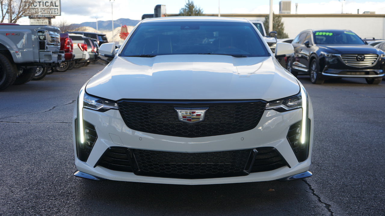 Cadillac CT4-V Blackwing Base 2022