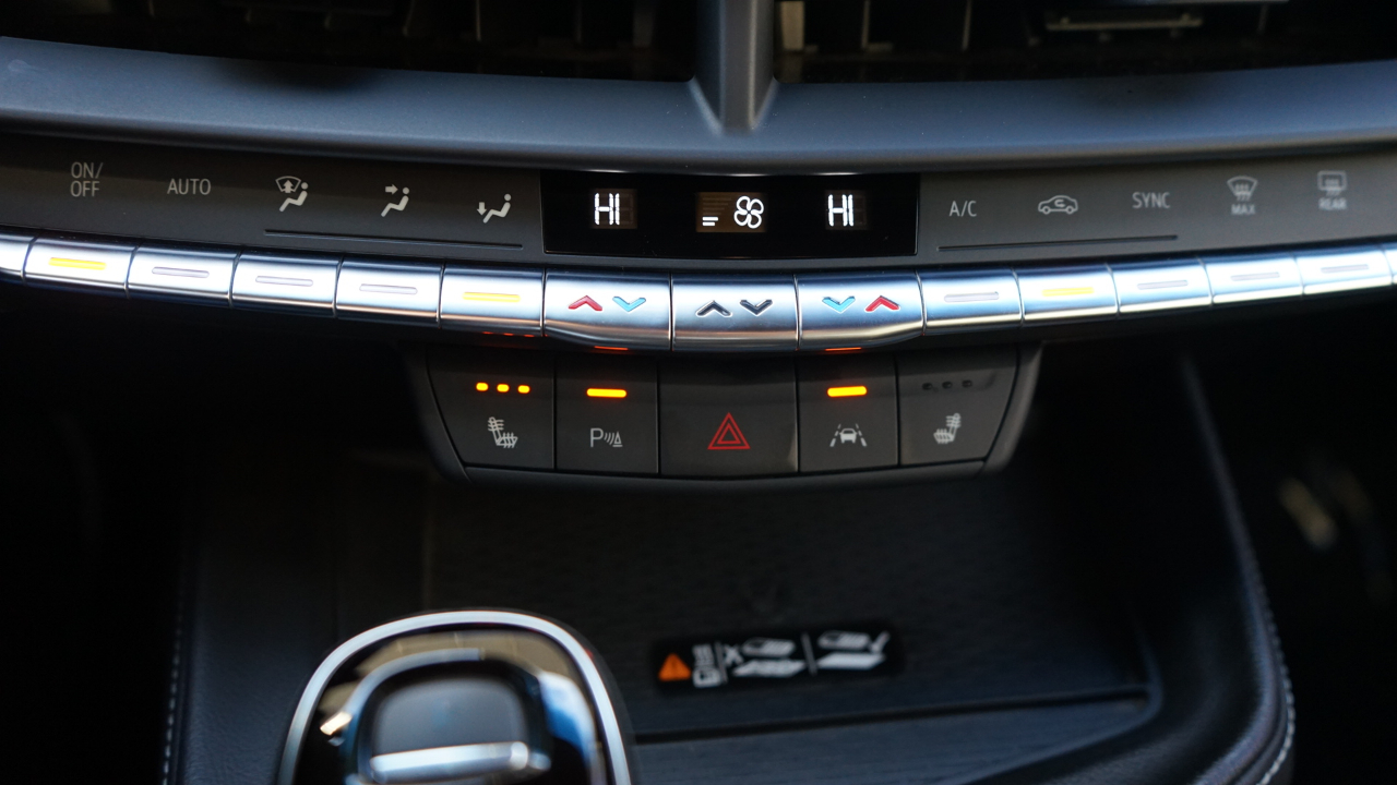 Cadillac CT4-V Blackwing Base 2022