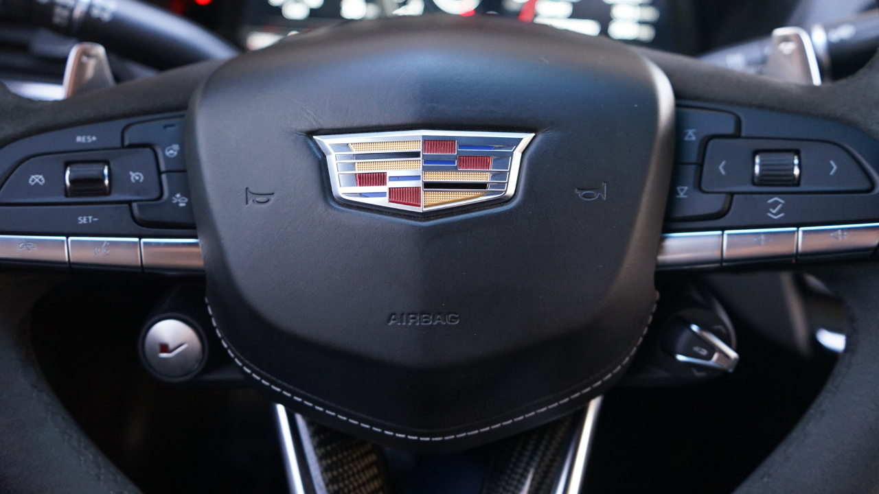 Cadillac CT4-V Blackwing Base 2022